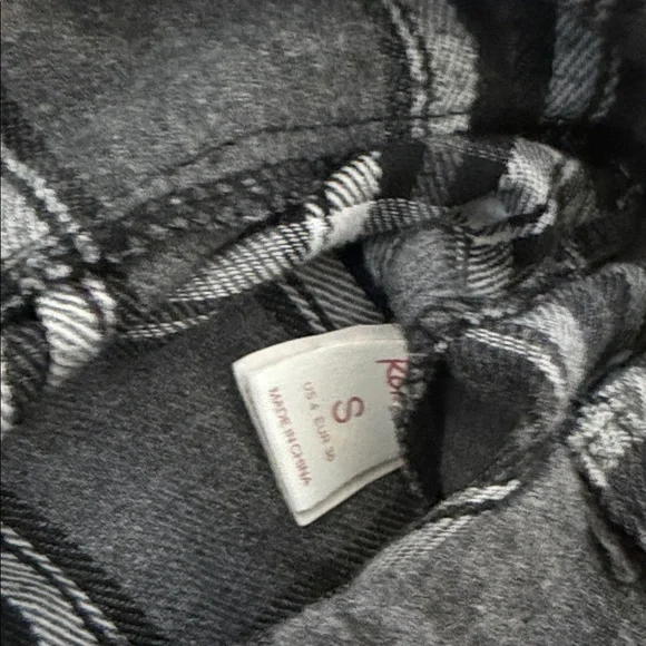 ROMWE Black and White Plaid Pants - Picture 4 of 6